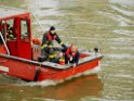 Einsatz BF Koeln Treibstoff auffangen Koeln Rheinauhafen P073